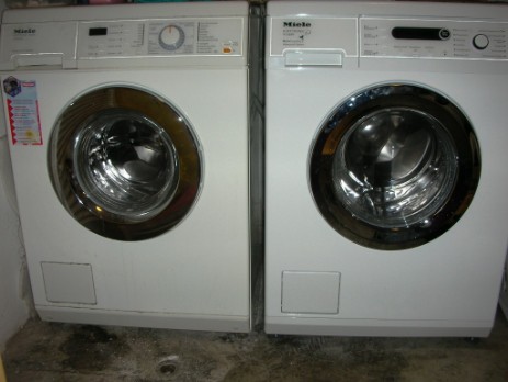 Waschmaschinen mit zwei getrennten ZUläufen